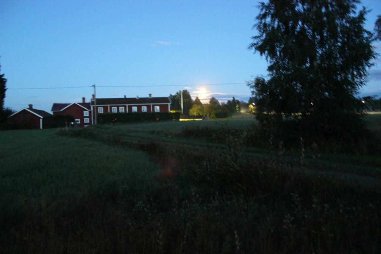 Ett Hus Med 3 Sovrum Med Supersnabba Internet Fiberanslutningen 1000Mb-100Mb I Hoeg, 7 Minuter Fran Hudiksvall Εξωτερικό φωτογραφία